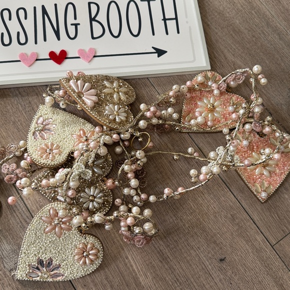 Valentines day decor bundle - Picture 4 of 4